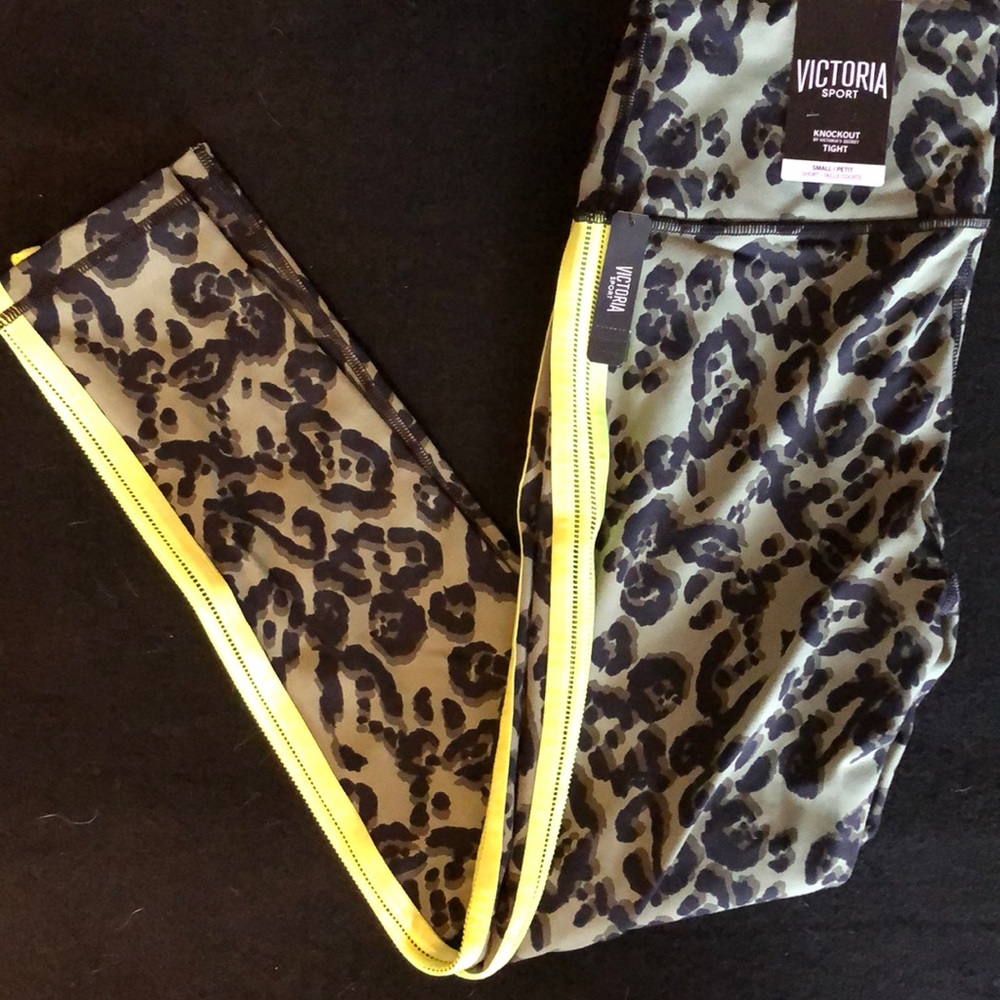 NWT VS knockout tights